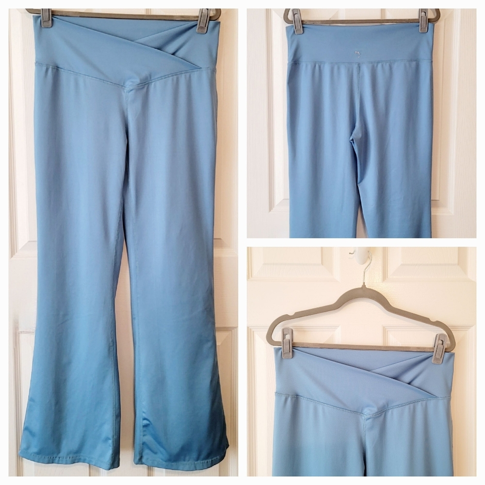 Flared Yoga Pants Mid-Rise